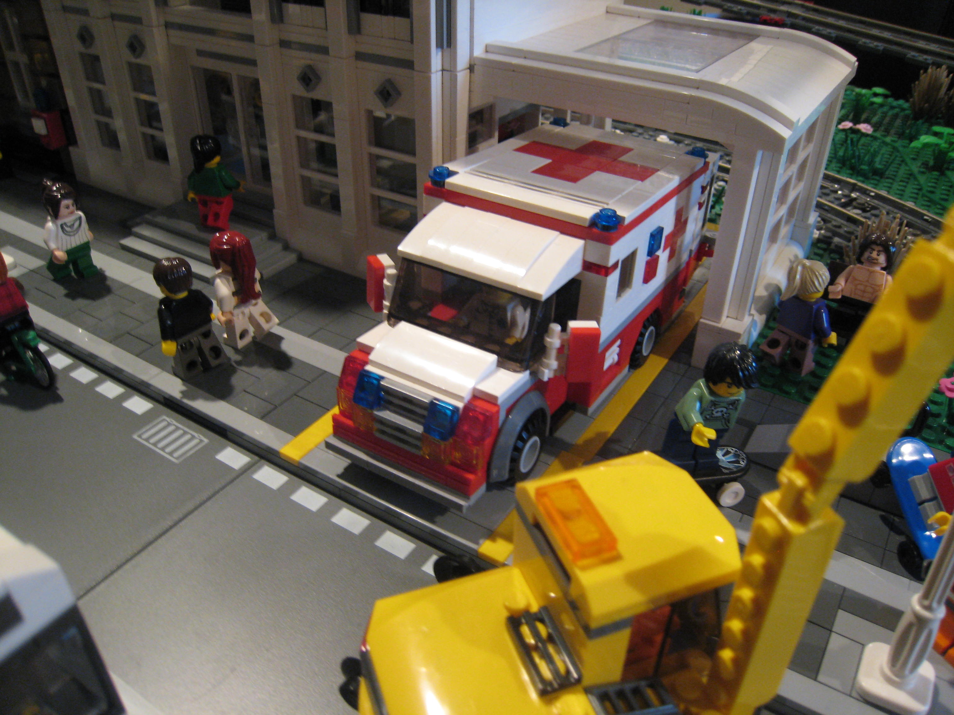 ambulance_03_display.jpg