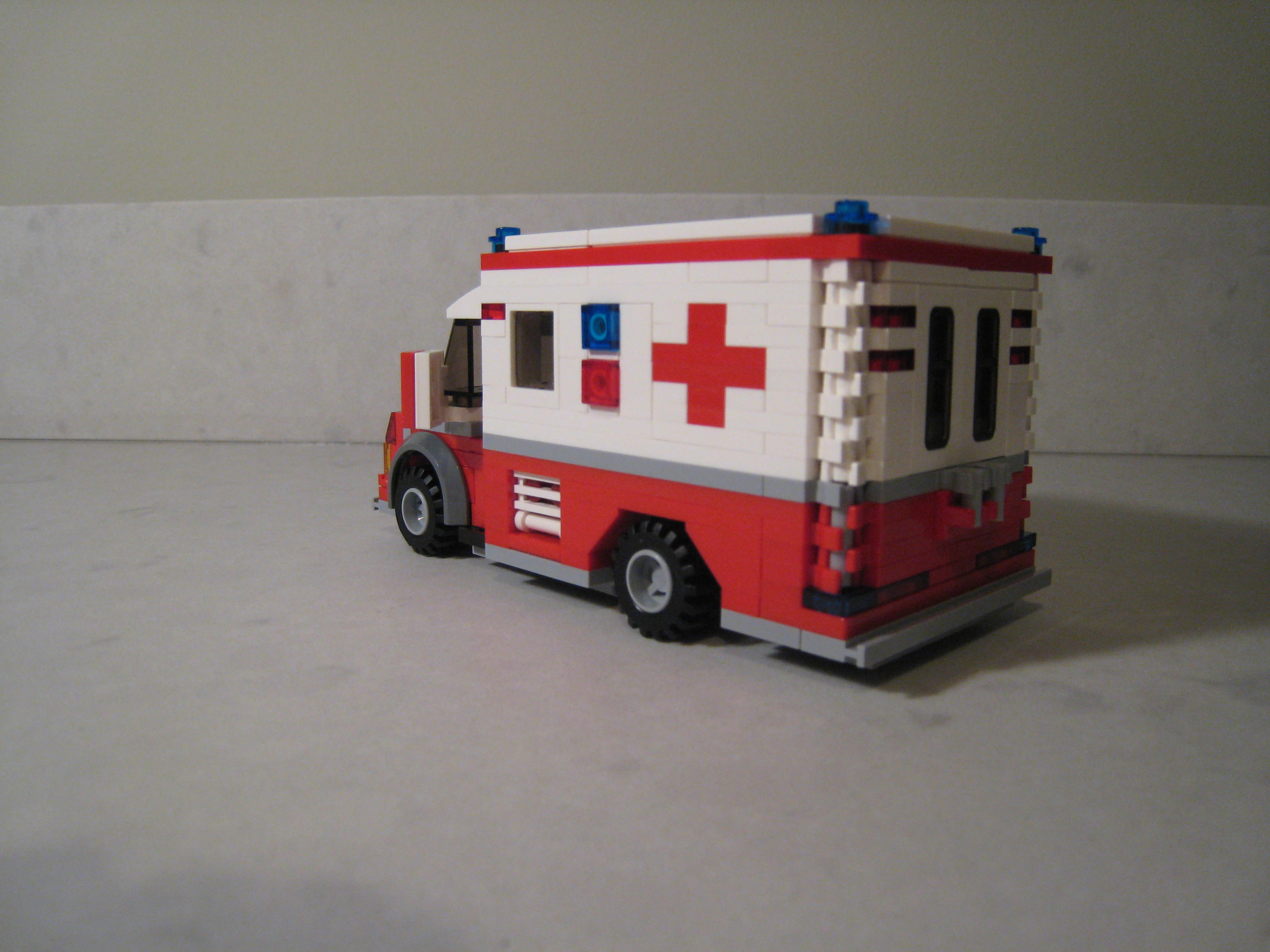 ambulance_06.jpg