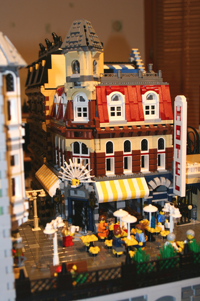 007_corner_cafe_standard.jpg