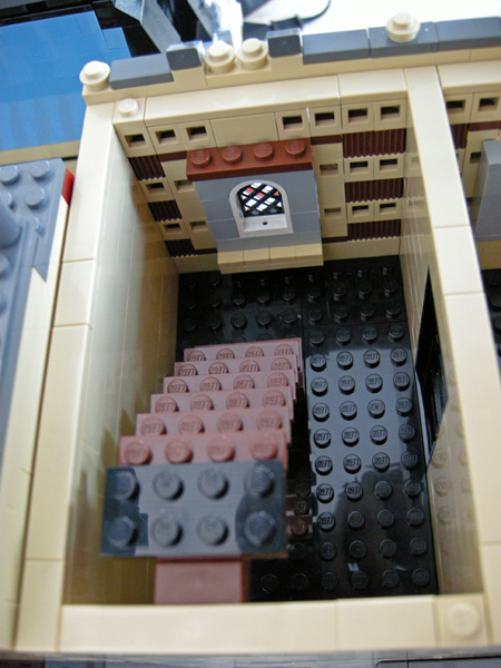 018_moc1.jpg