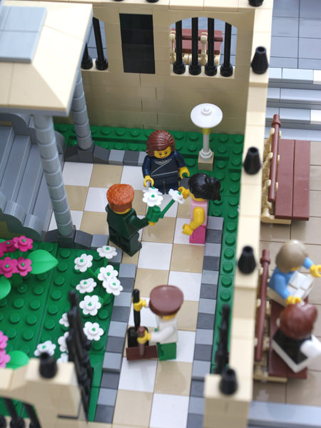 025-moc1.jpg