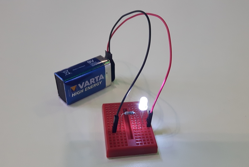 led_workshop_easy-resize.com.jpg