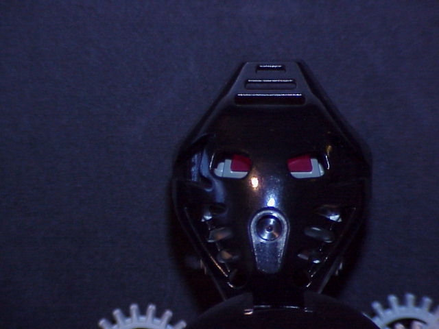 makuta_head1.jpg