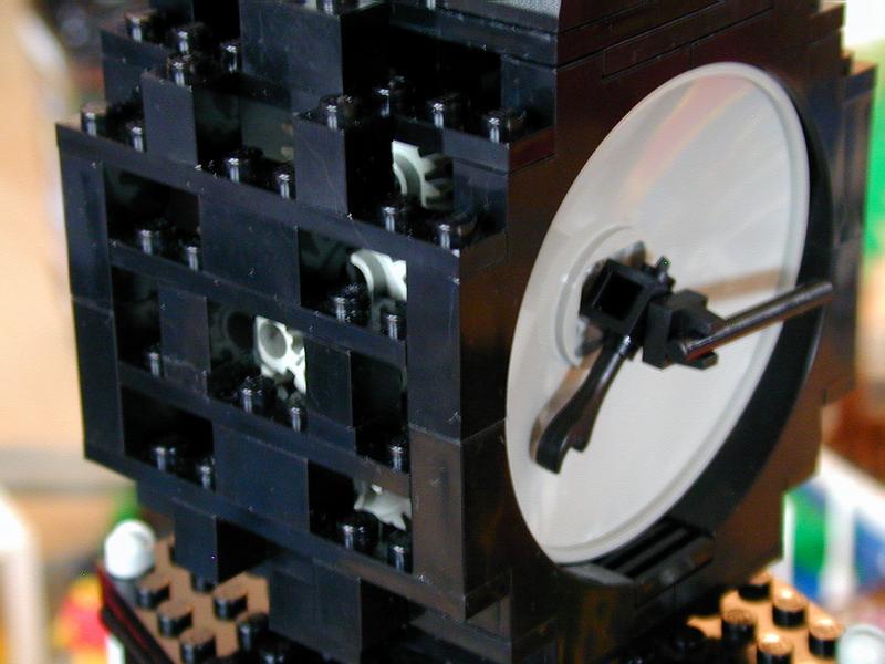 04_clock_tower_clock.jpg