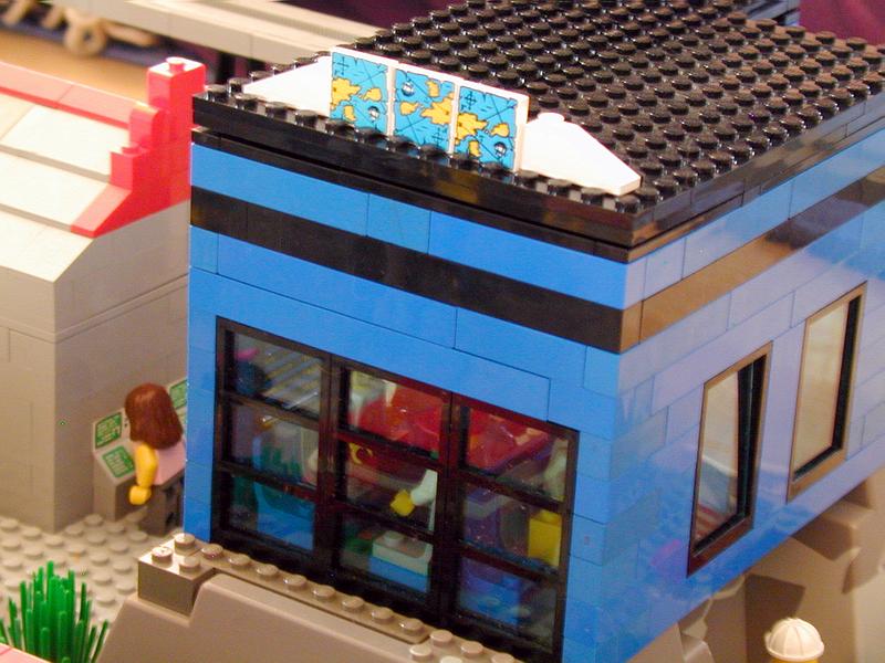 38_monorail_hub_station_exterior.jpg