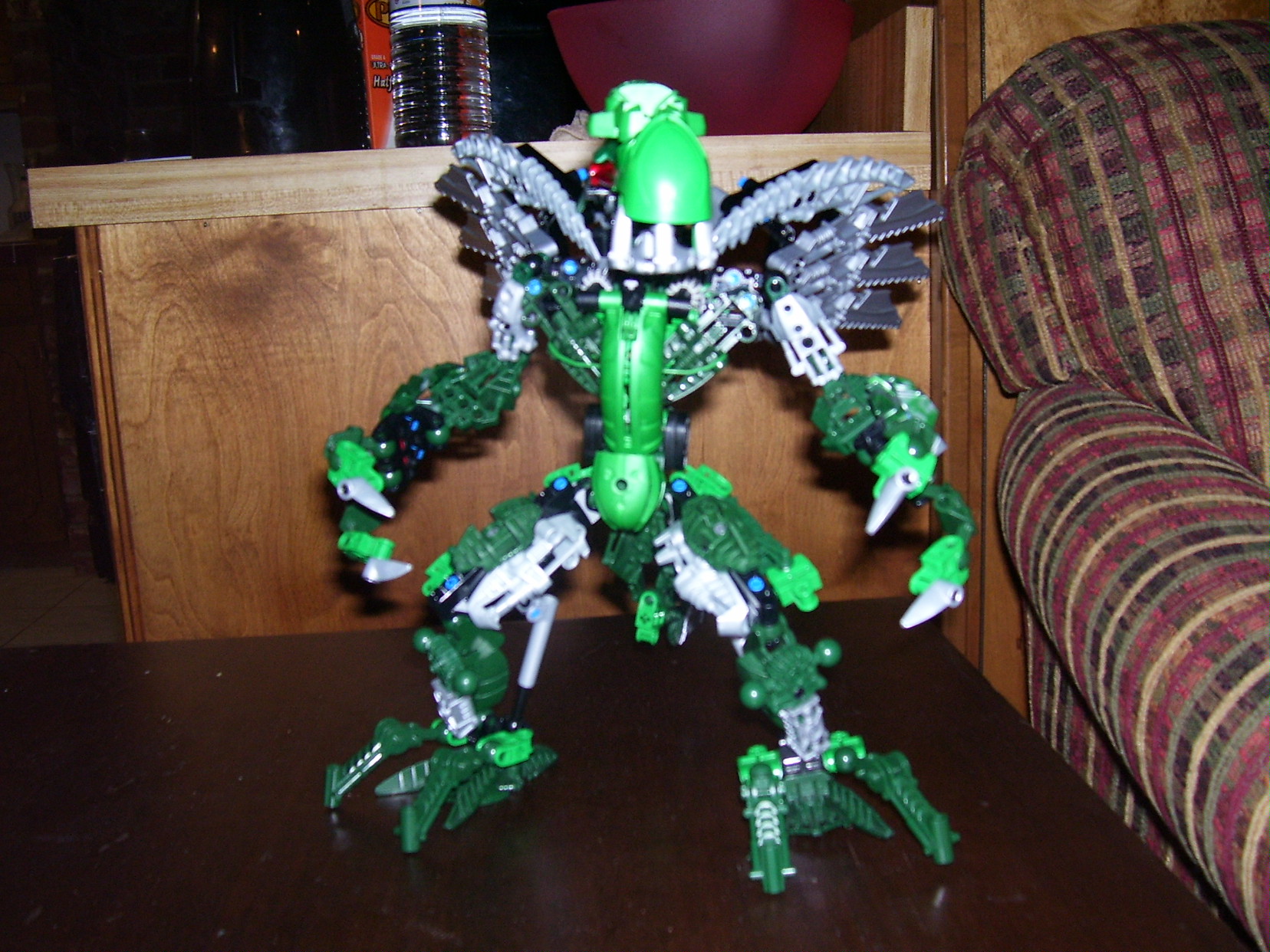 more_bionicles_002.jpg