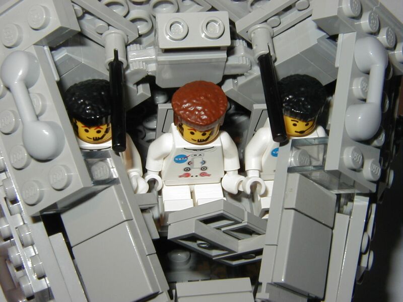 apollo_cm12.jpg