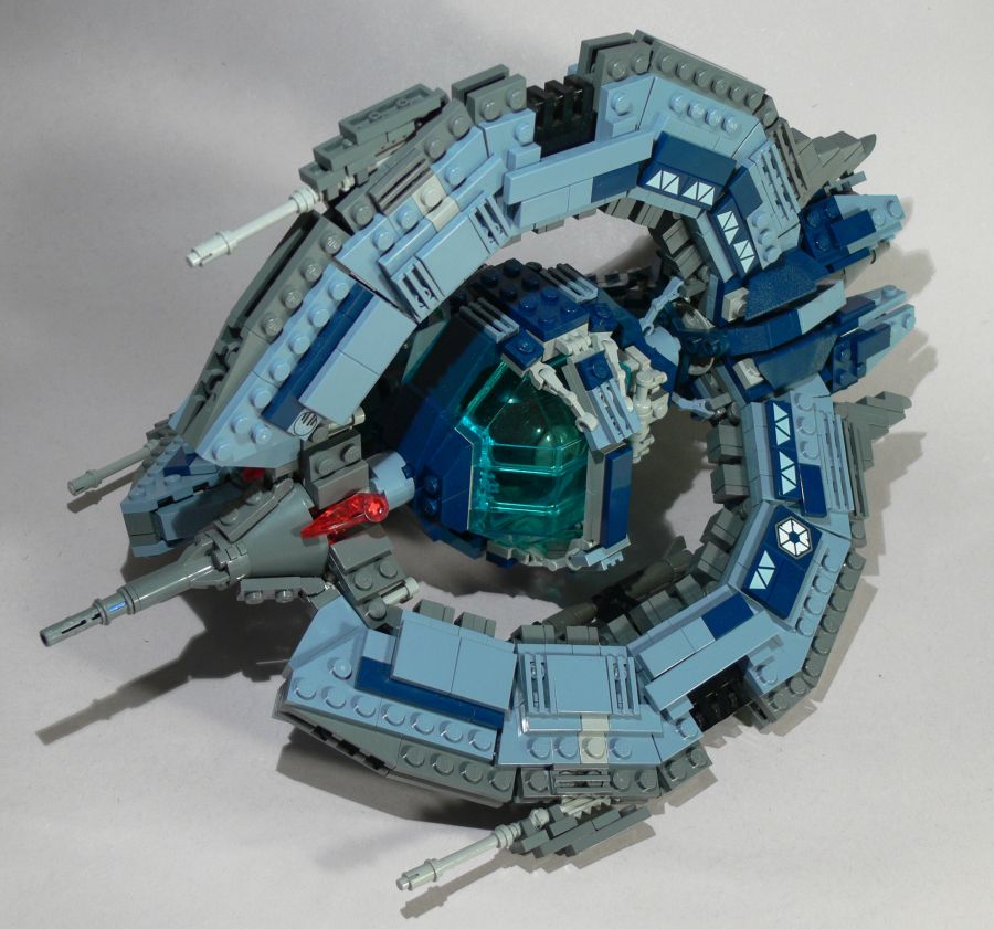tri-fighter01.jpg