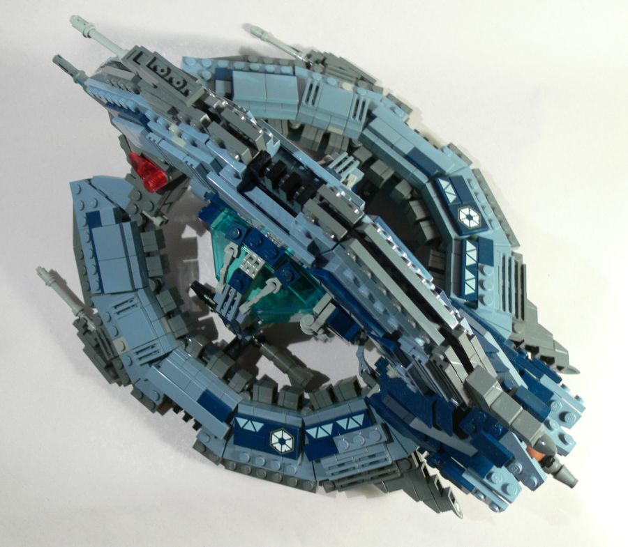 tri-fighter03.jpg