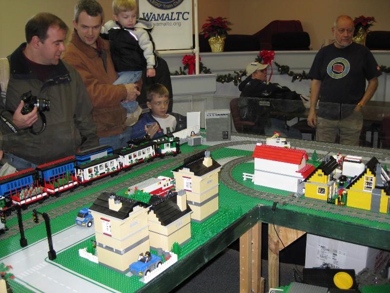 purtrainshow_04.jpg