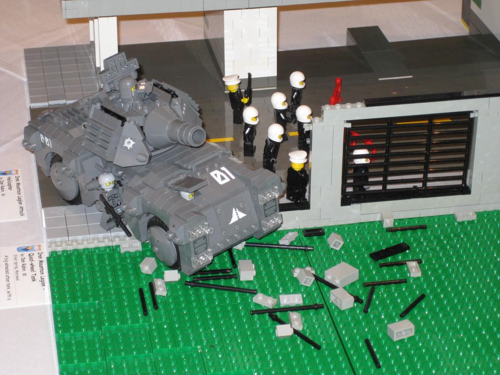brickfair-2009-09.jpg