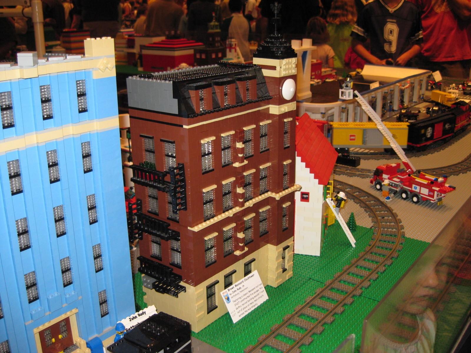 brickfair-2009-24.jpg