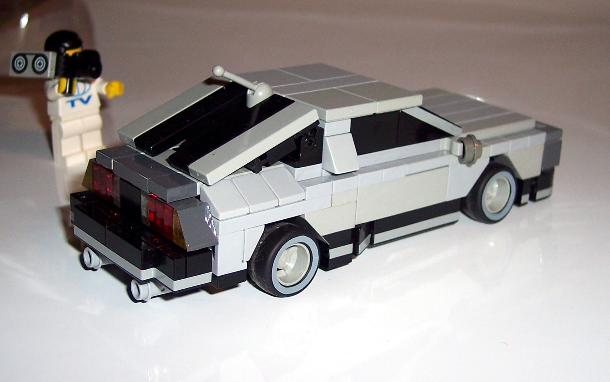 006_delorean.jpg