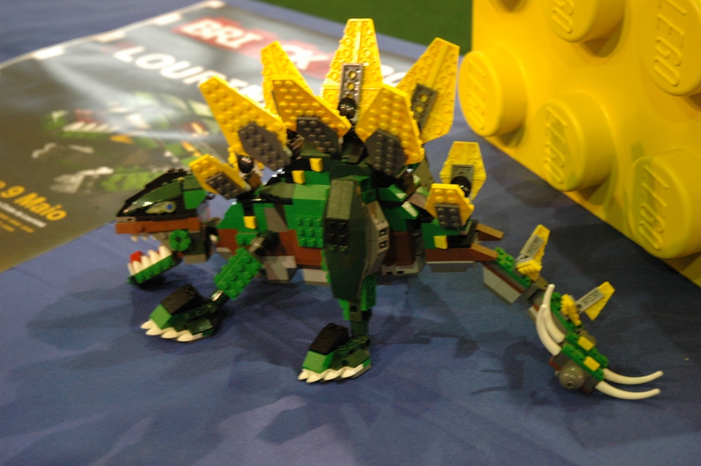 brincka2010_dino_03.jpg