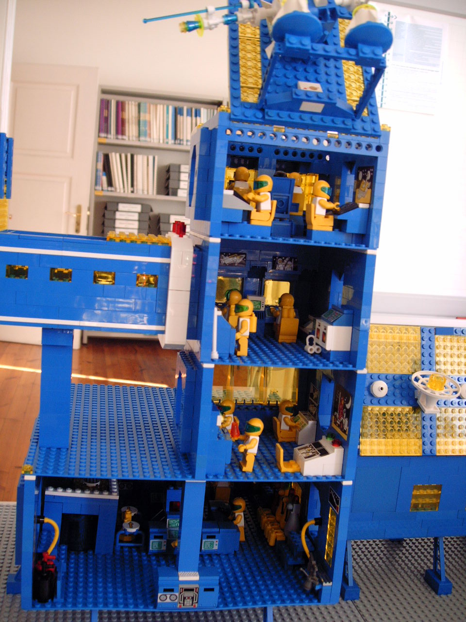 plugfest2005e02.jpg