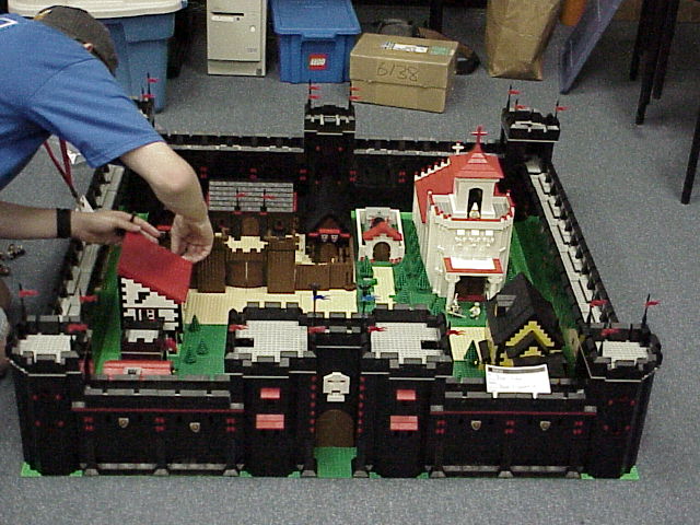 pawlescastle.jpg
