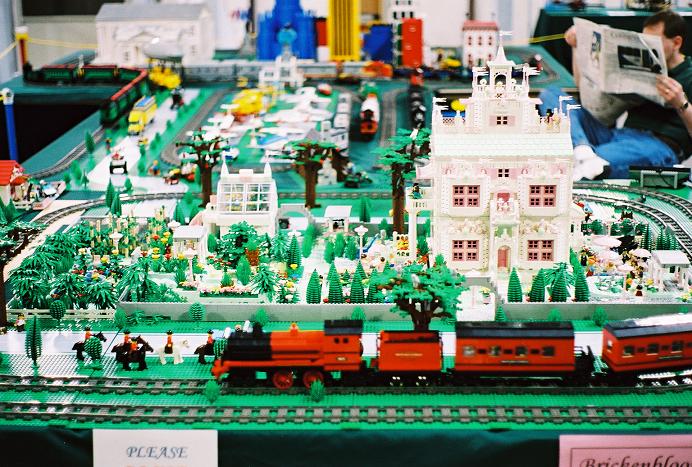 brickenbloom-train01.jpg
