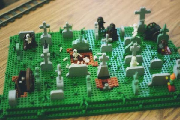 graveyard01.jpg