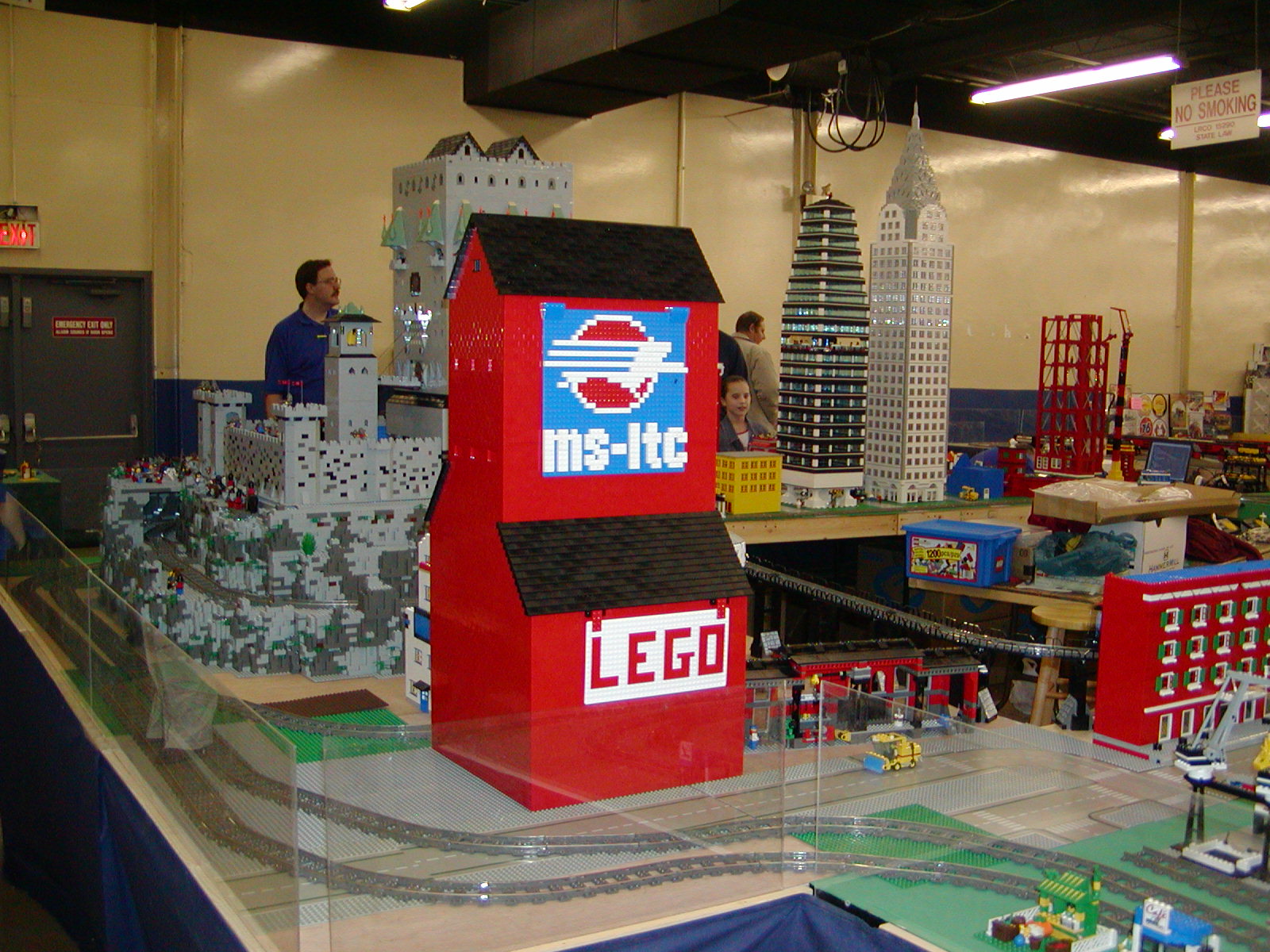 pb151381.jpg