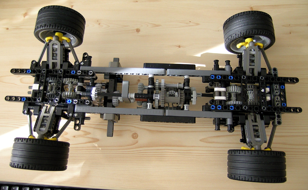 unfinished_chassis_02.jpg