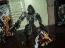 2006-makuta-pose.jpg
