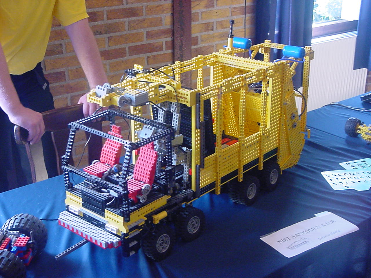 mvc-093f.jpg