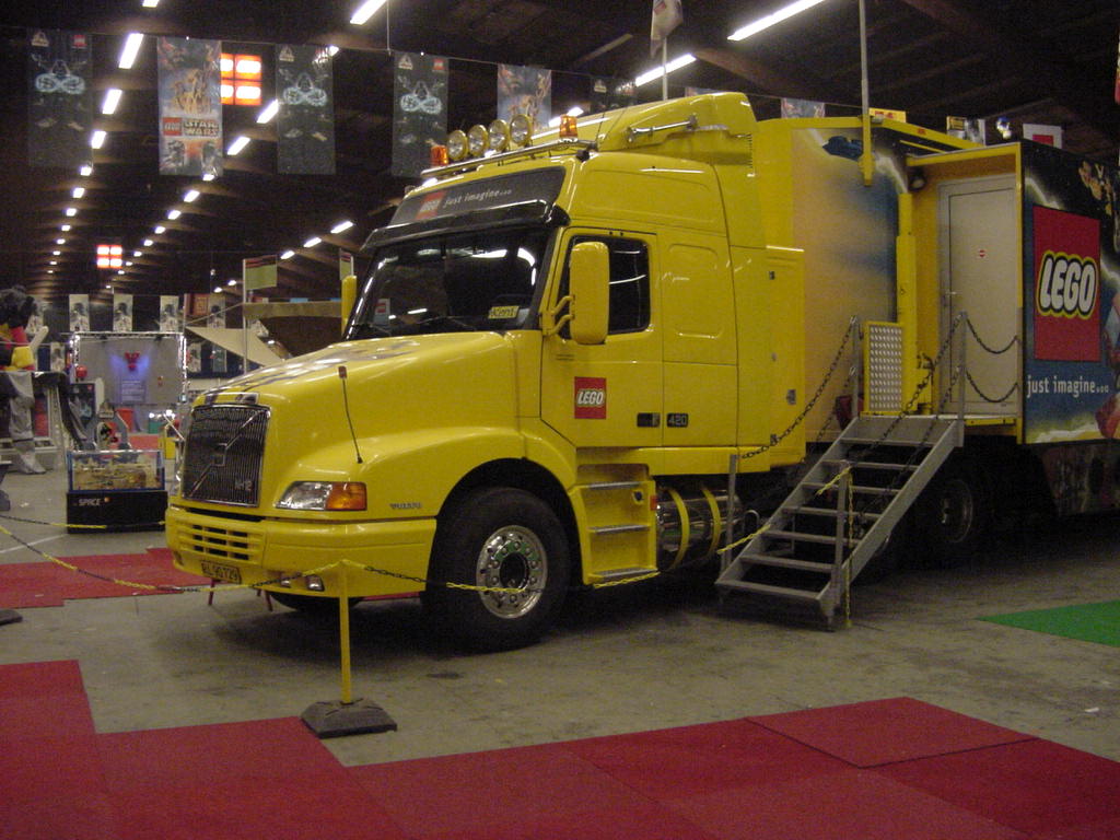 truck1.jpg