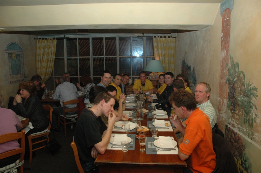 dsc_1650-dinner-group_mcp_mup.jpg