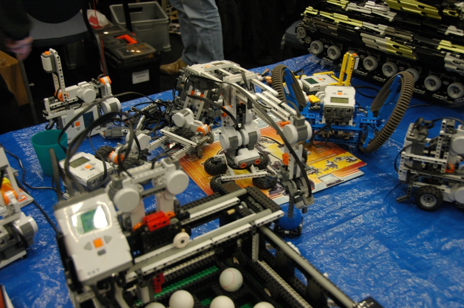 dsc_1676-more-mindstorms-models.jpg