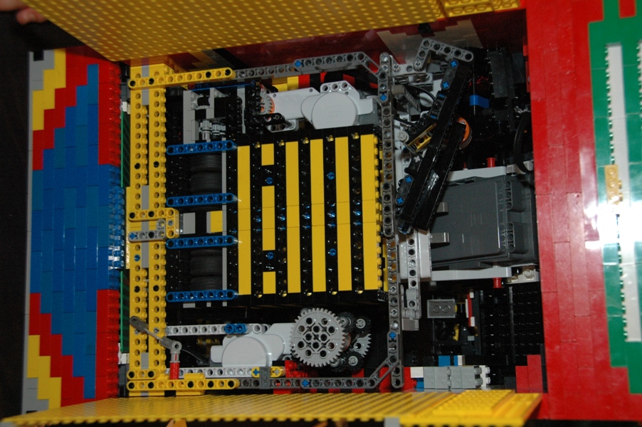 dsc_1703-nxt-slotmachine_inside.jpg