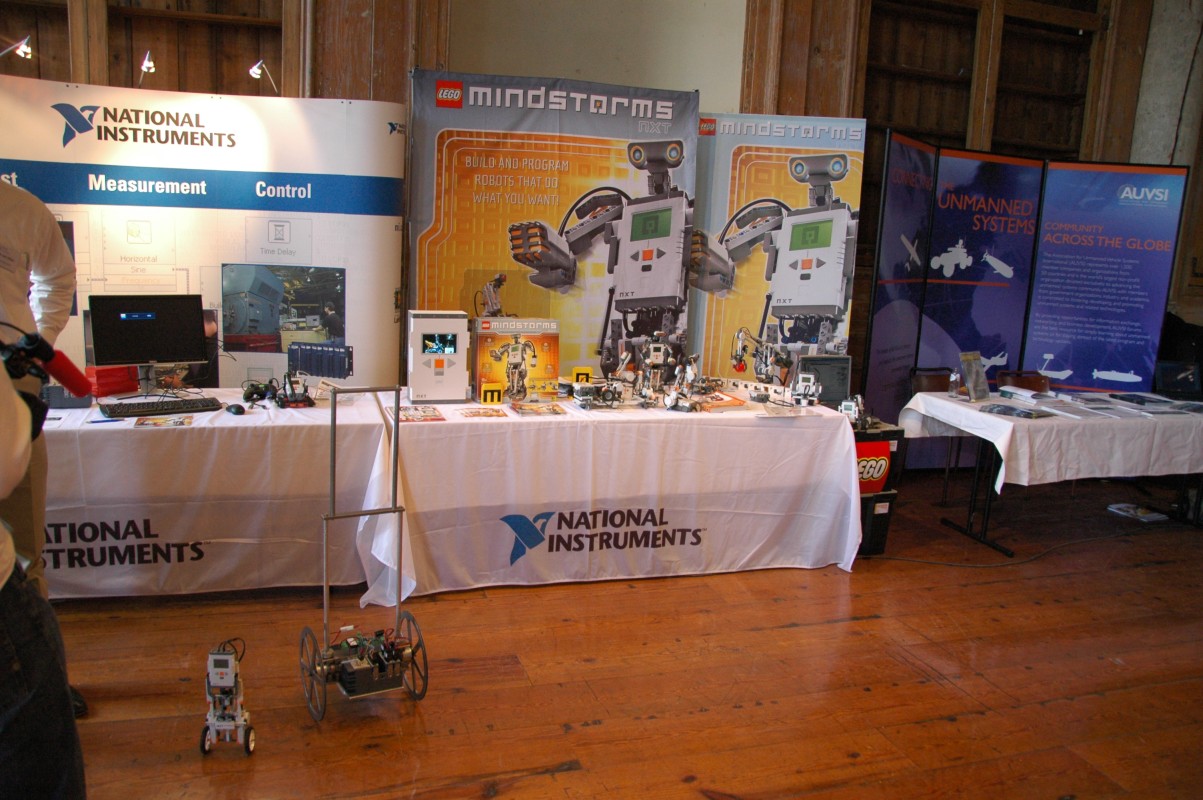 002-ni-lego-booth-dsc_3111-s.jpg