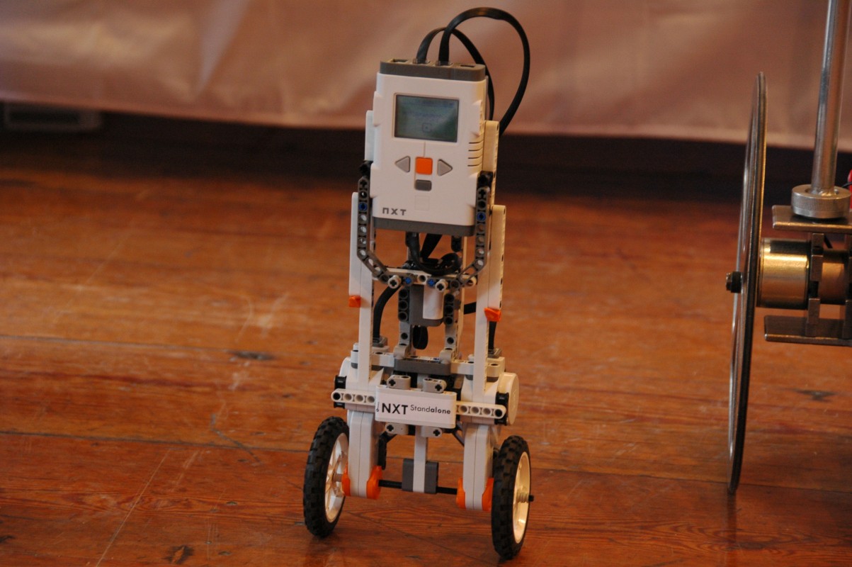 010-robot-standalone-dsc_3113-s.jpg