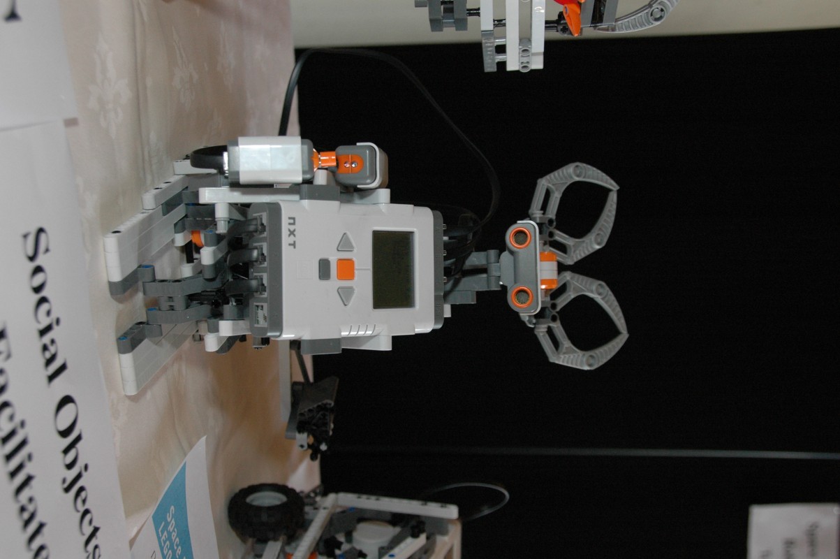 035-robot-dsc_3217-s.jpg