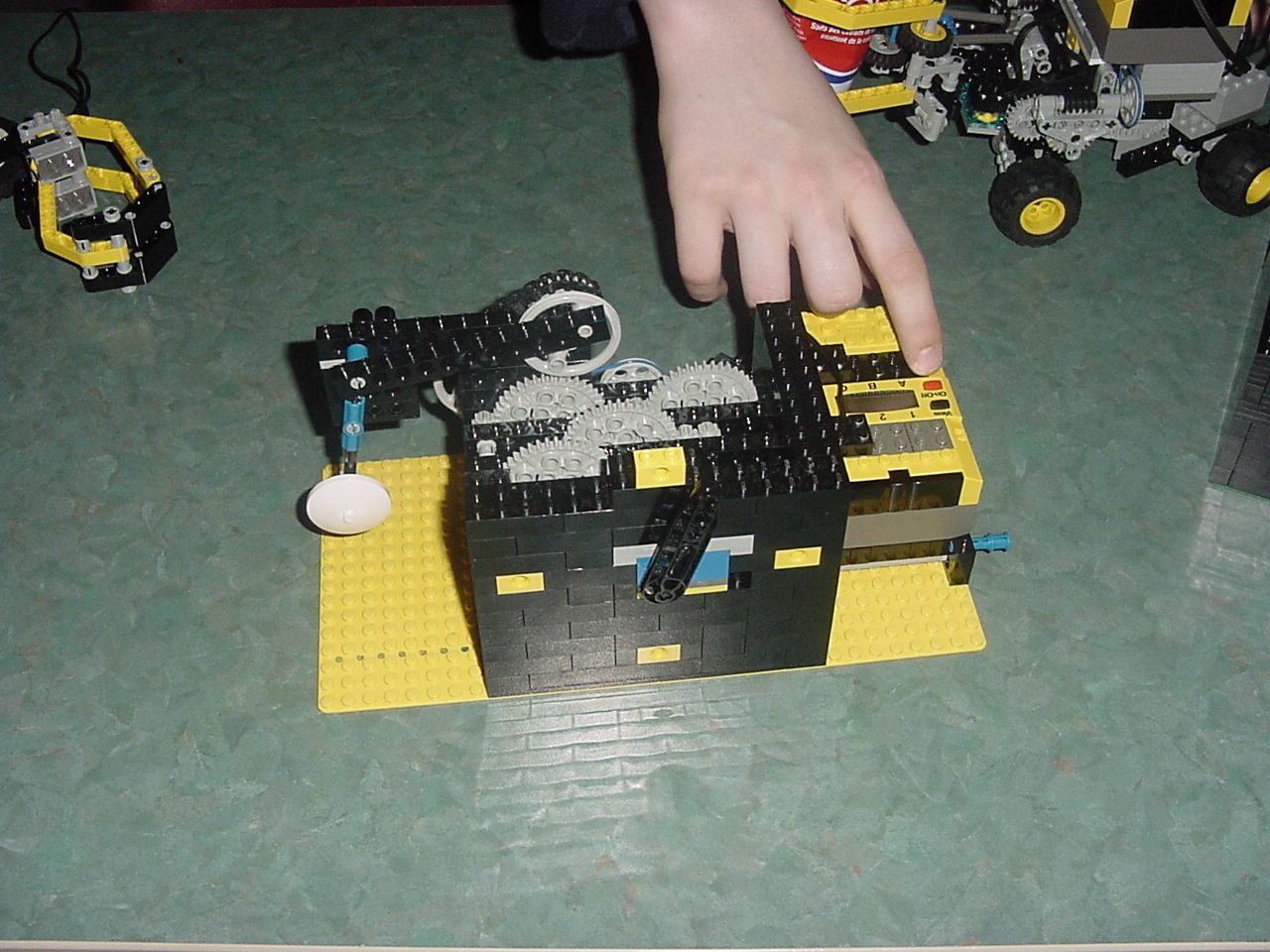 41-mvc-753f_clock.jpg