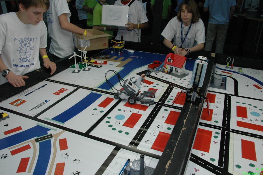 fll-2007-robot2-dsc_2369-s.jpg