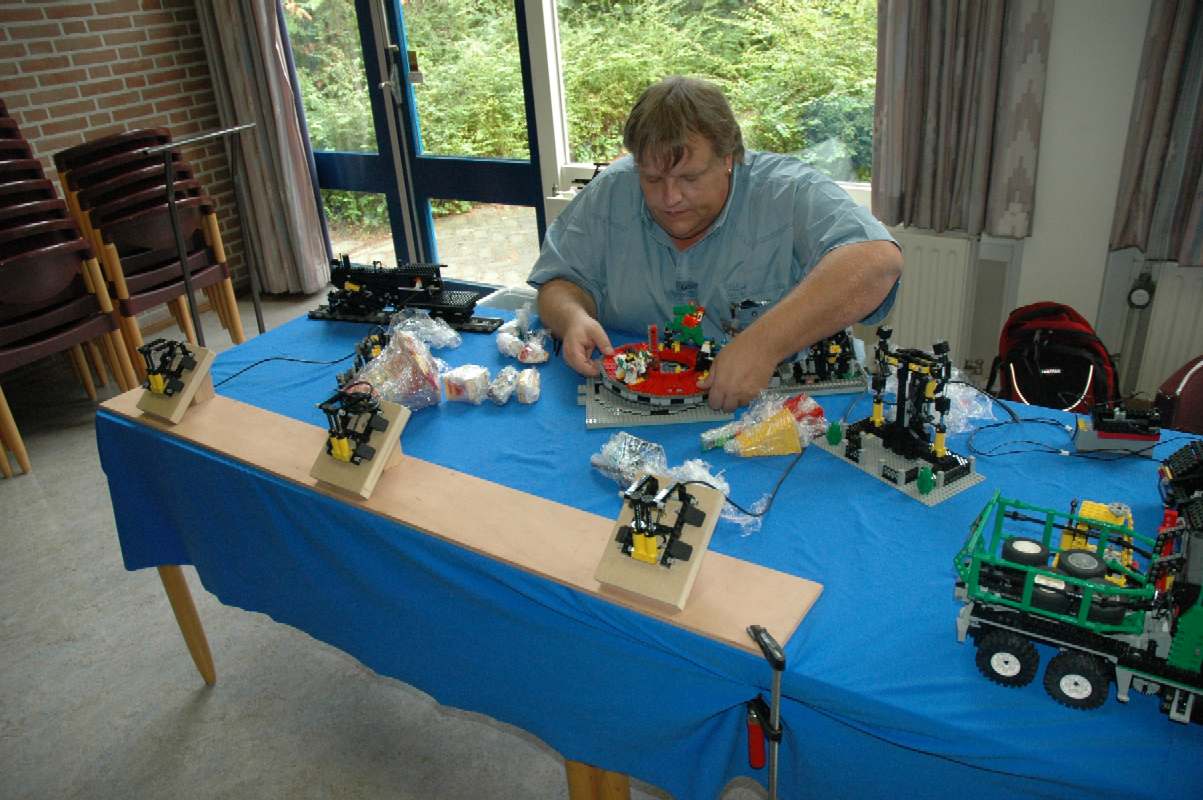 pneumatic_lego1.jpg