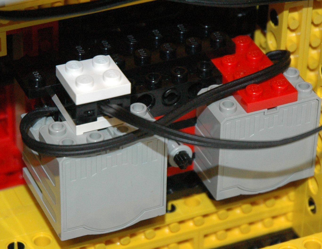 detail_flipper_motor_bot_dsc_2766.jpg