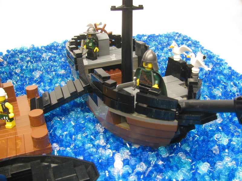 ship_-_avalonian_left_back.jpg
