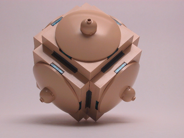 tan_cube03.jpg