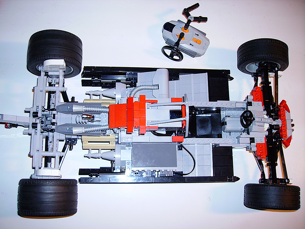 lego_ferrari_126c2_2012_wip_55.jpg