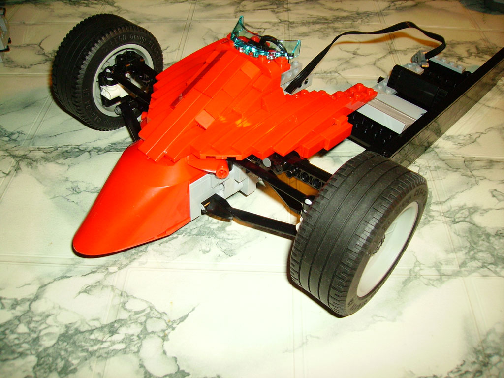 lego_ferrari_126c2_2012_wip_71.jpg