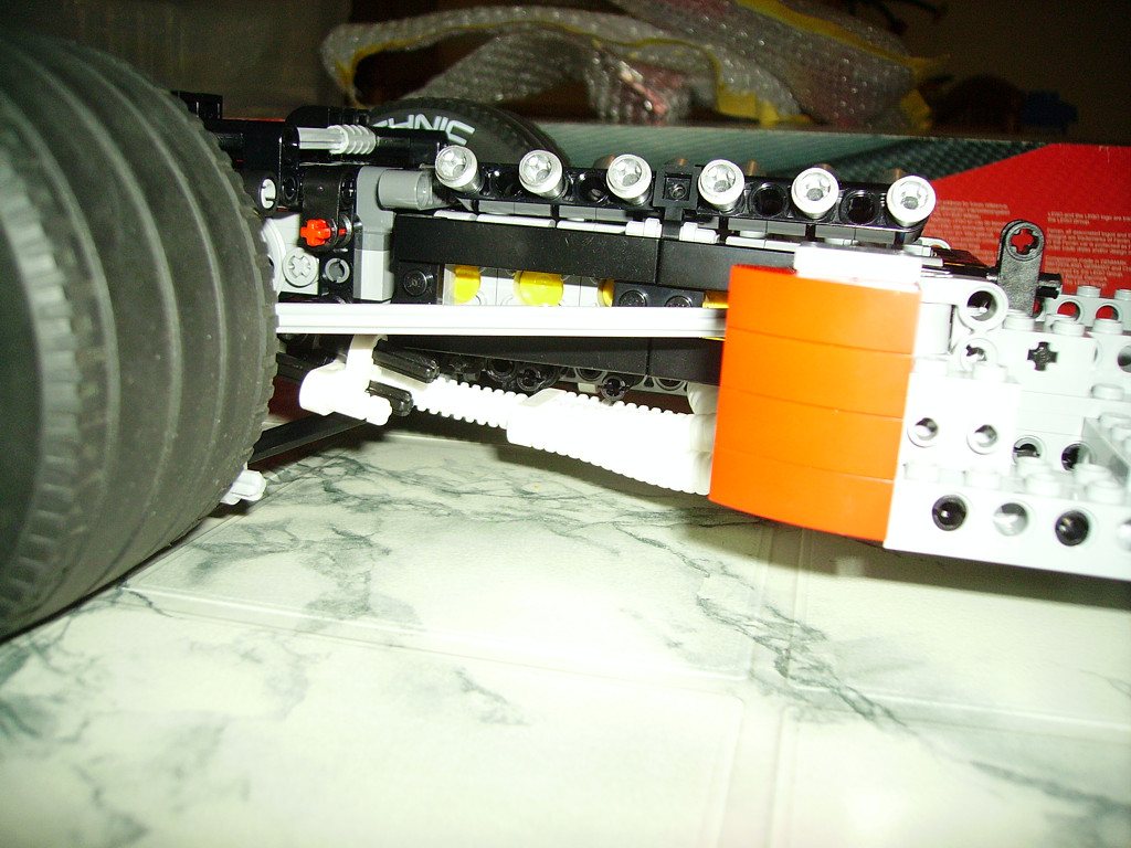 lego_ferrari_312t_tmp_2008_080.jpg