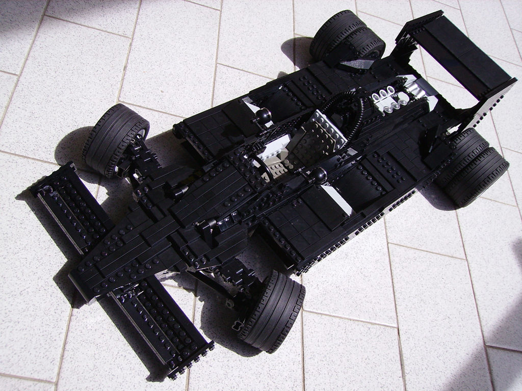 lotus_79_2006_00.jpg