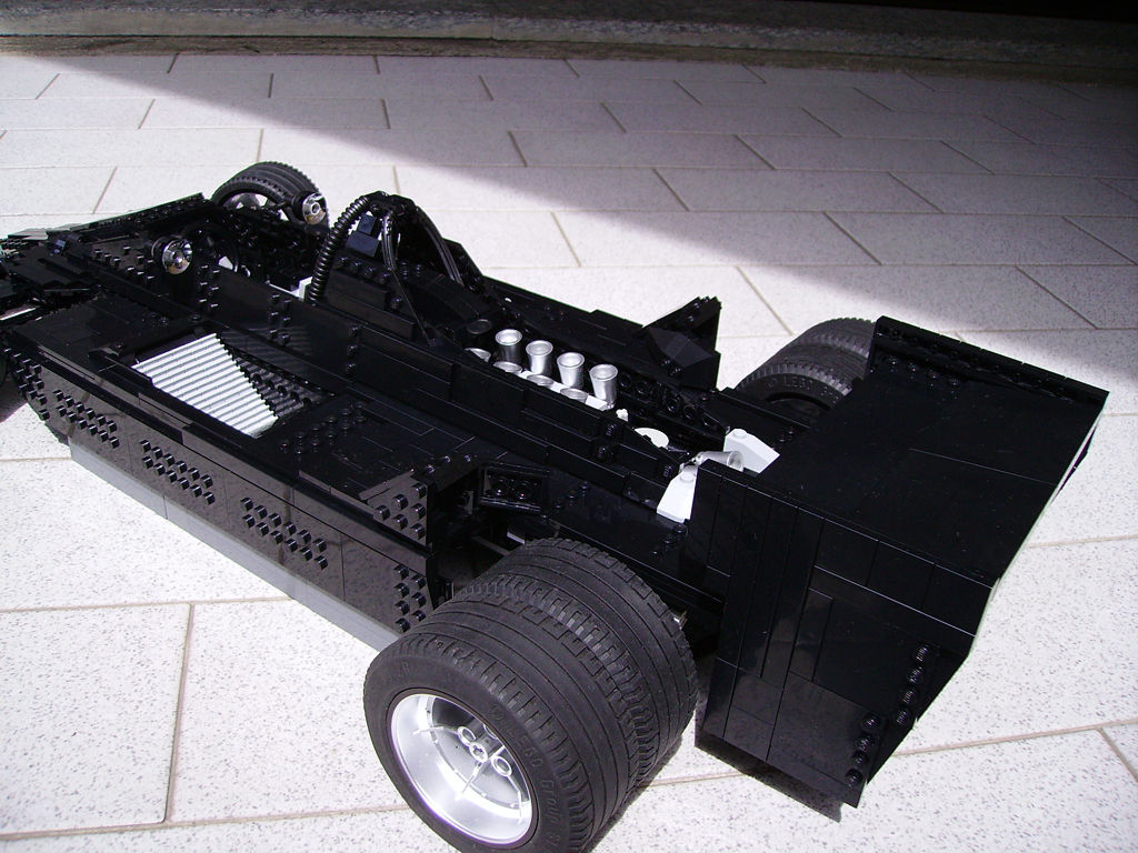 lotus_79_2006_06.jpg