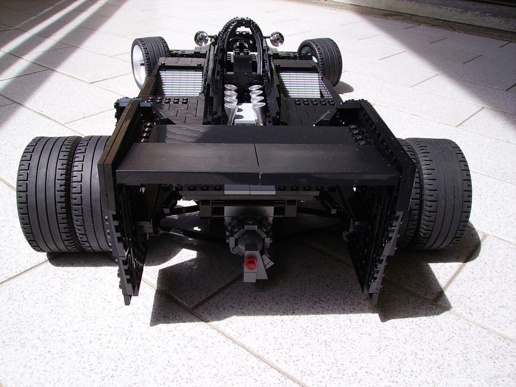lotus_79_2006_14.jpg