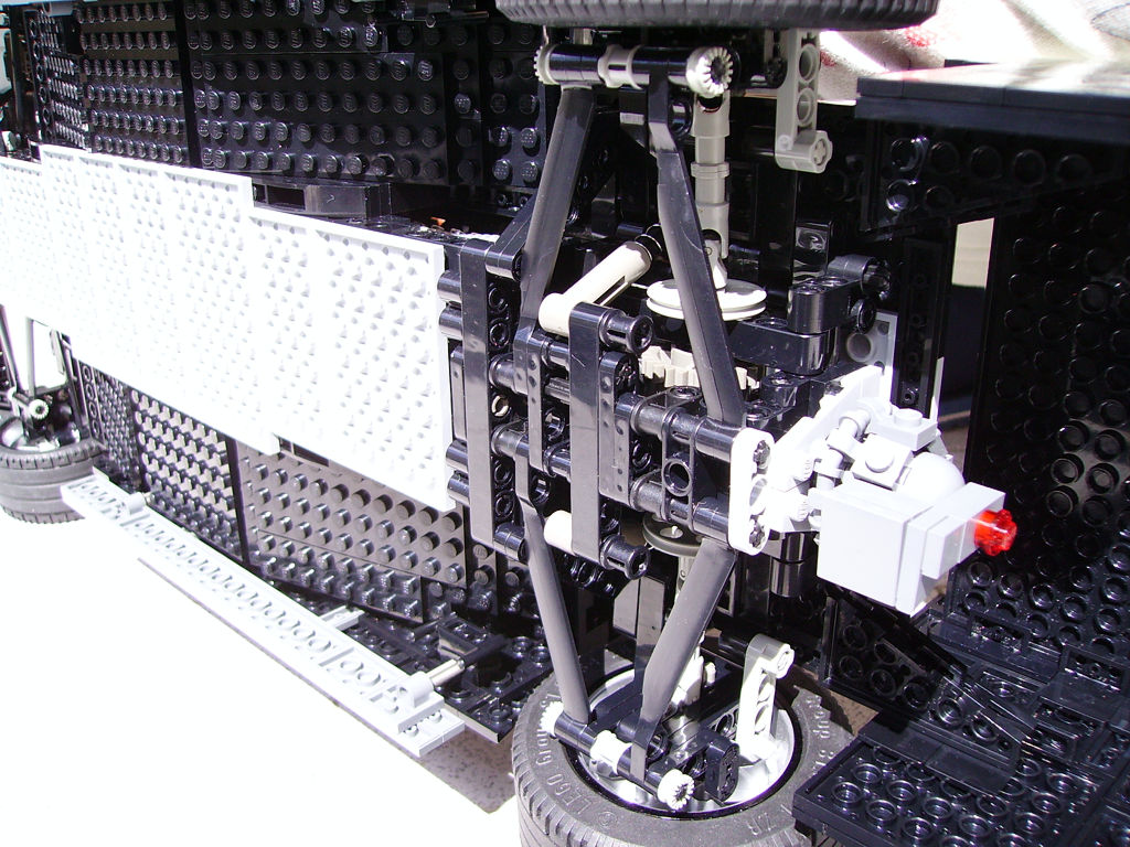 lotus_79_2006_34.jpg