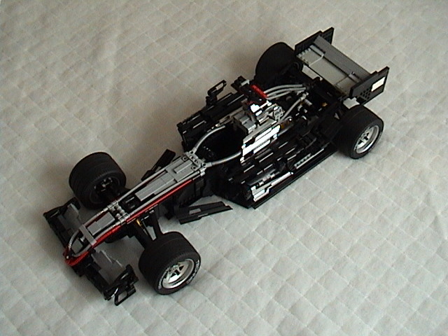 mp4-20_assembly_1.jpg