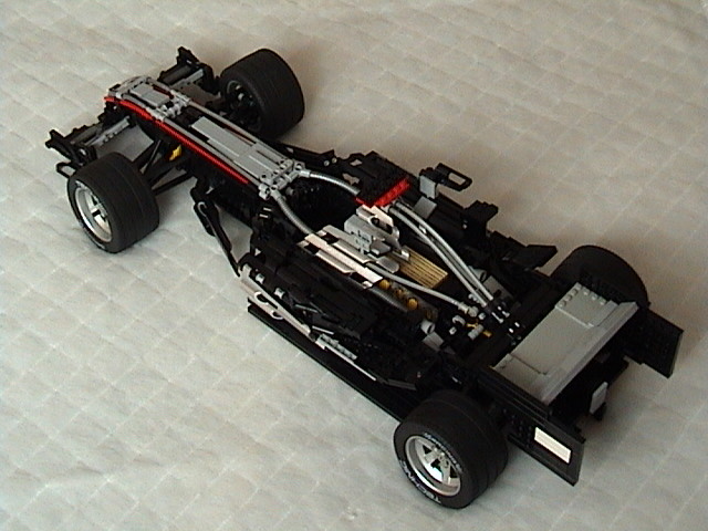 mp4-20_assembly_2.jpg