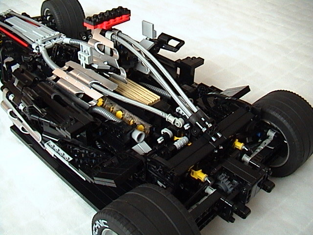 mp4-20_rear_left_wo_wing.jpg
