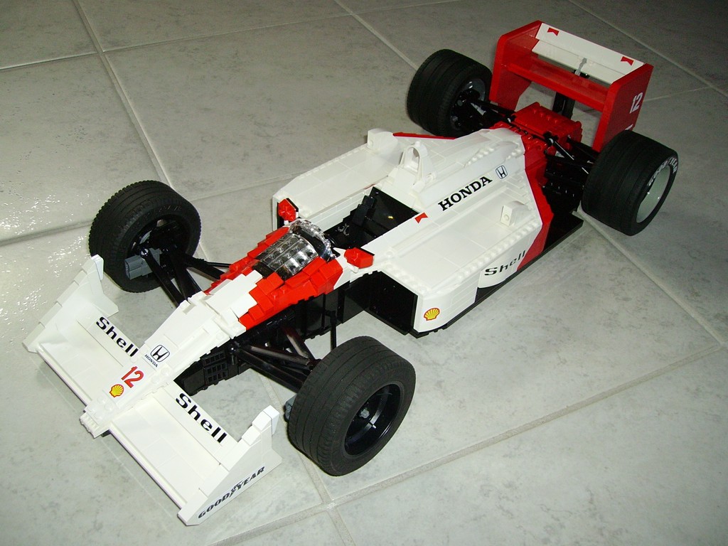 lego_mclaren_mp4-4_2011_050.jpg